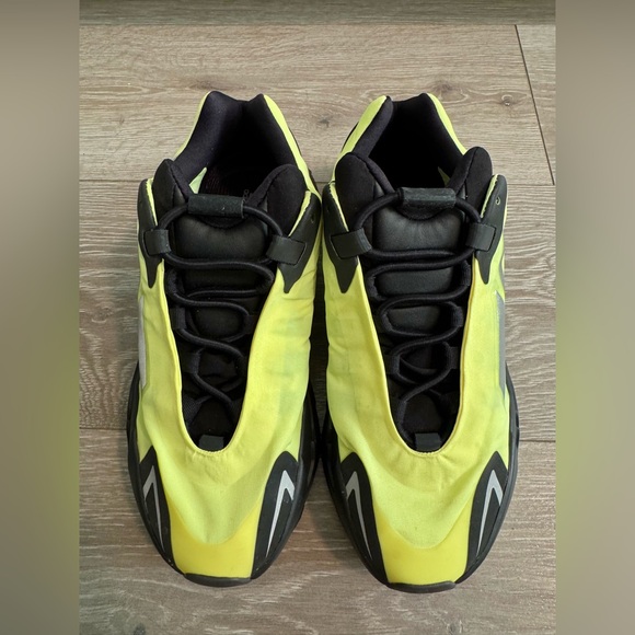 Yeezy Boost 700 MNVN            
'Phosphor' Men’s Size 8/ Women’s Size 9 - Picture 2 of 11